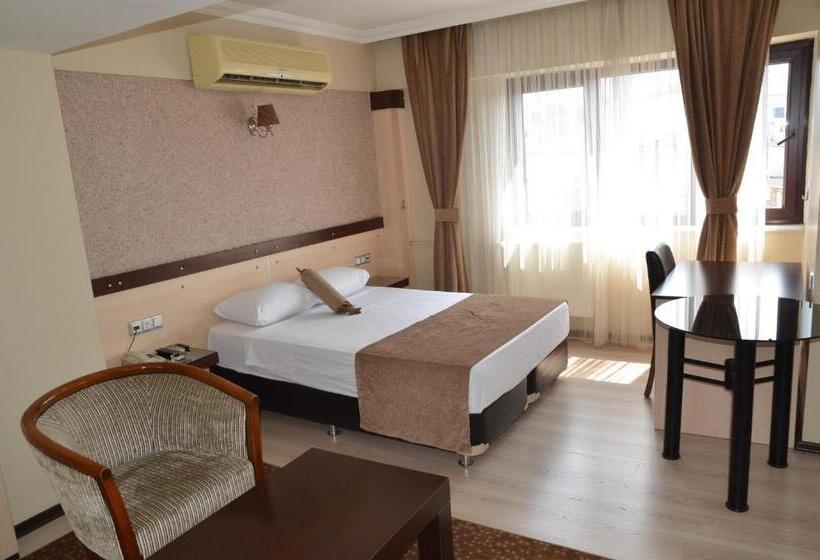 اتاق خانوادگی, Napa