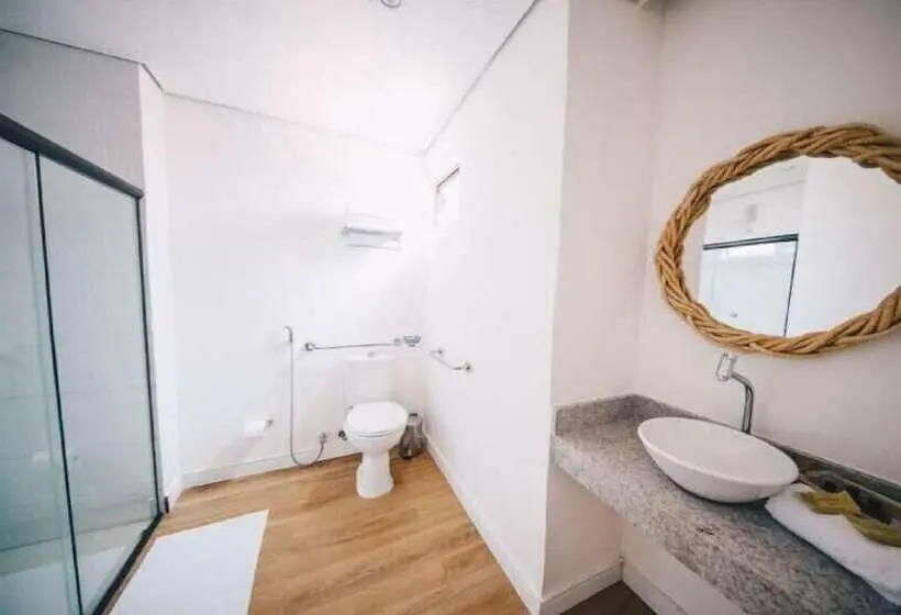 デラックスの４人部屋, Pousada Morro Do Farol