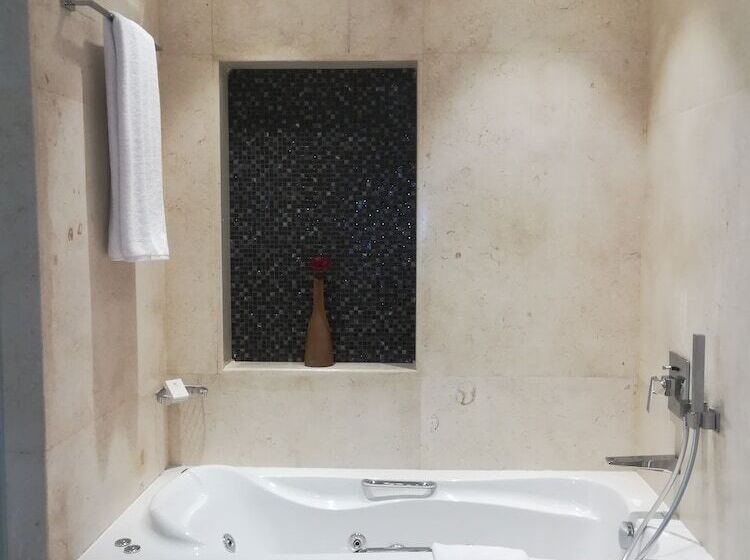 سوییت با چشم‌انداز دریا, Tolip Resort El Galala Majestic