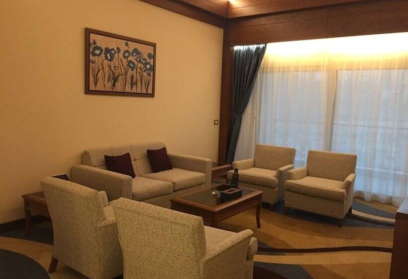 سوییت با چشم‌انداز دریا, Tolip Resort El Galala Majestic