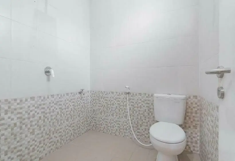 スタンダードルーム, Reddoorz Resort Syariah Near D Castello Ciater Subang
