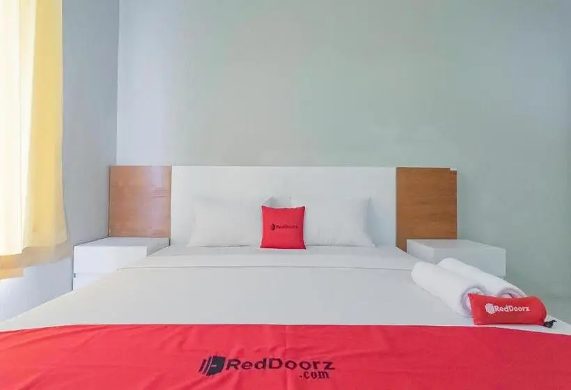 デラックスルーム, Reddoorz Resort Syariah Near D Castello Ciater Subang
