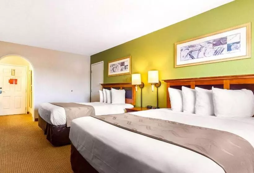 اتاق استاندارد, Rodeway Inn