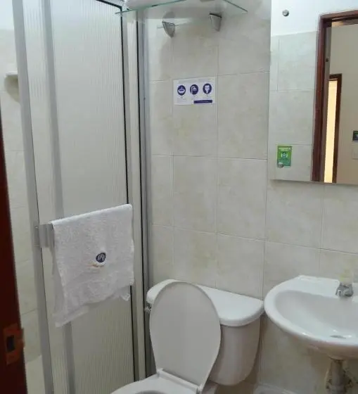 اتاق استاندارد چهار تخته, Plaza Cúcuta Center