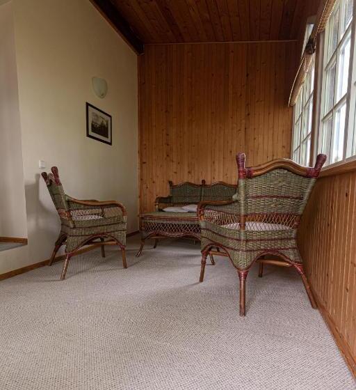 اتاق لوکس, Vila Flora