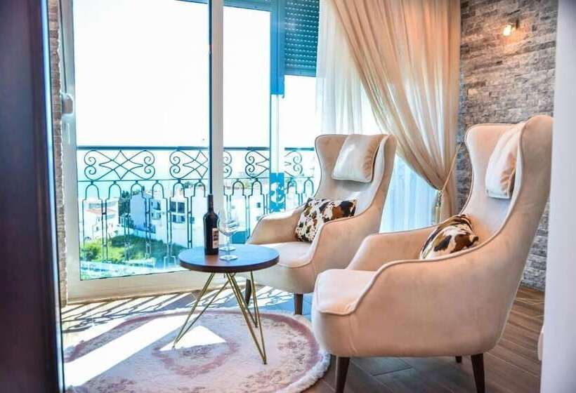 اتاق لوکس با بالکن و چشمانداز دریا, Padam Hotel & Spa