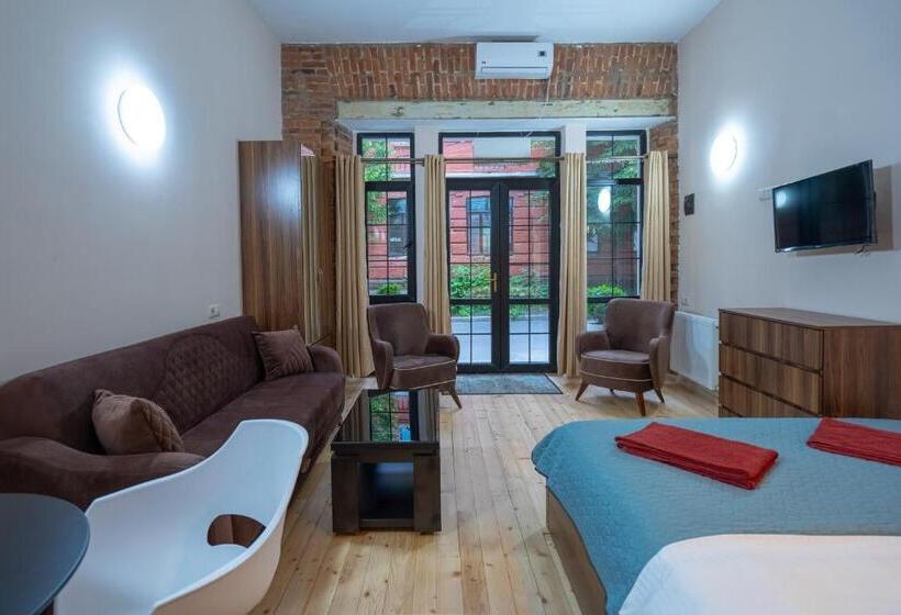 آپارتمان 1 خوابه, Wine Inn Borjomi Apart
