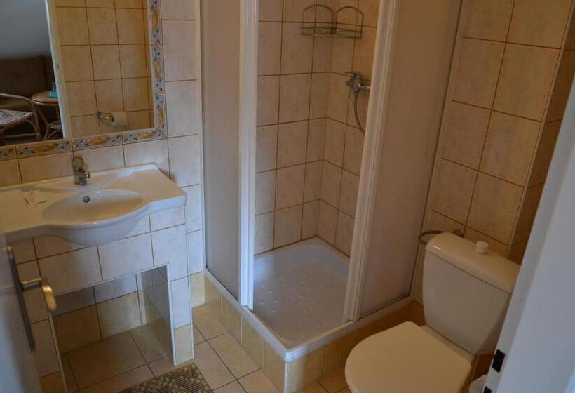 חדר סטנדרט לארבעה, Garni Pension U Svatého Urbana