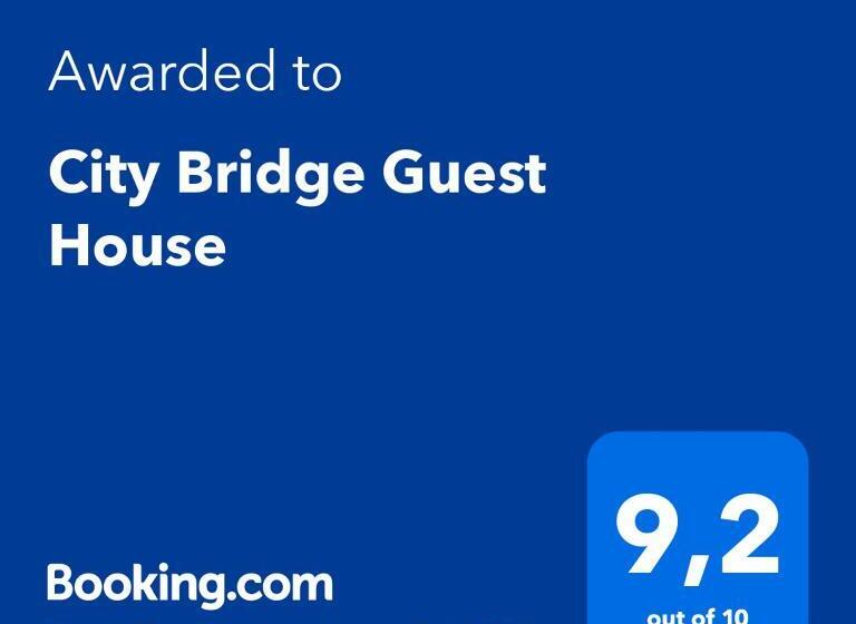 اتاق استاندارد با چشمانداز رودخانه, City Bridge Guest House