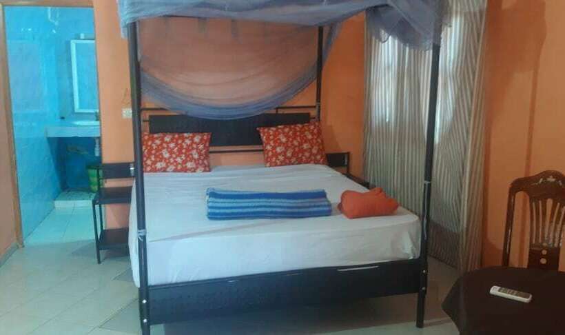 اتاق عادی با تخت دوبل, Hôtel Arc En Ciel