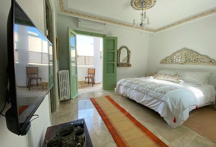 اتاق لوکس با بالکن, Dar El Kif  La Marsa