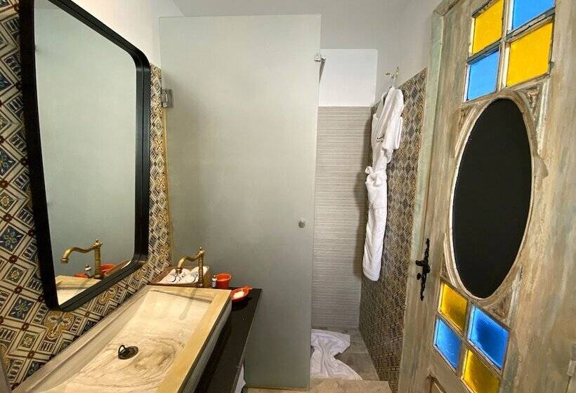 اتاق لوکس, Dar El Kif La Marsa