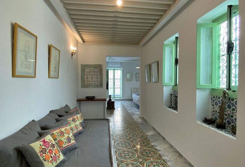 اتاق لوکس, Dar El Kif La Marsa