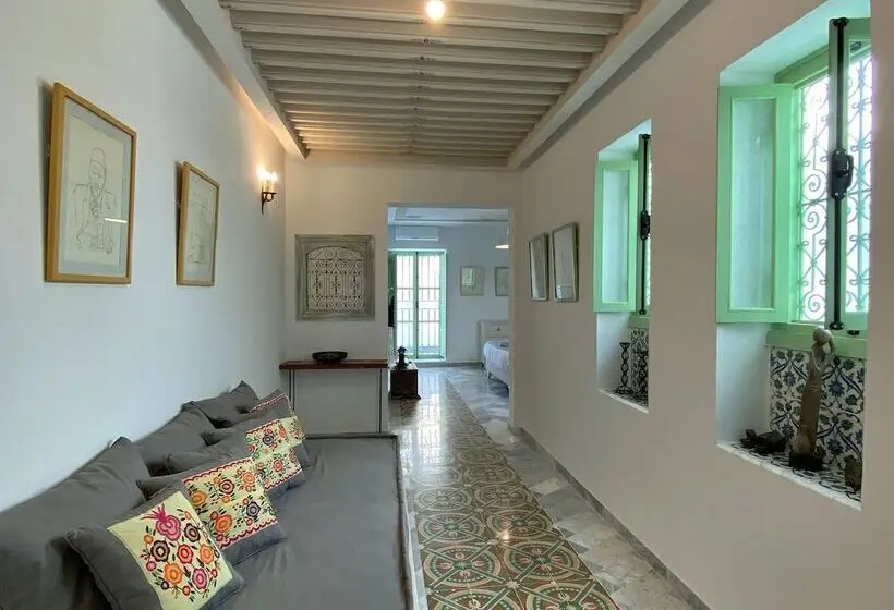 اتاق لوکس, Dar El Kif  La Marsa