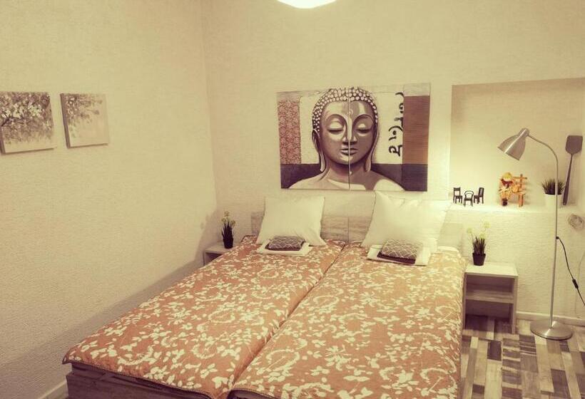 스탠다드 룸, Pijama House