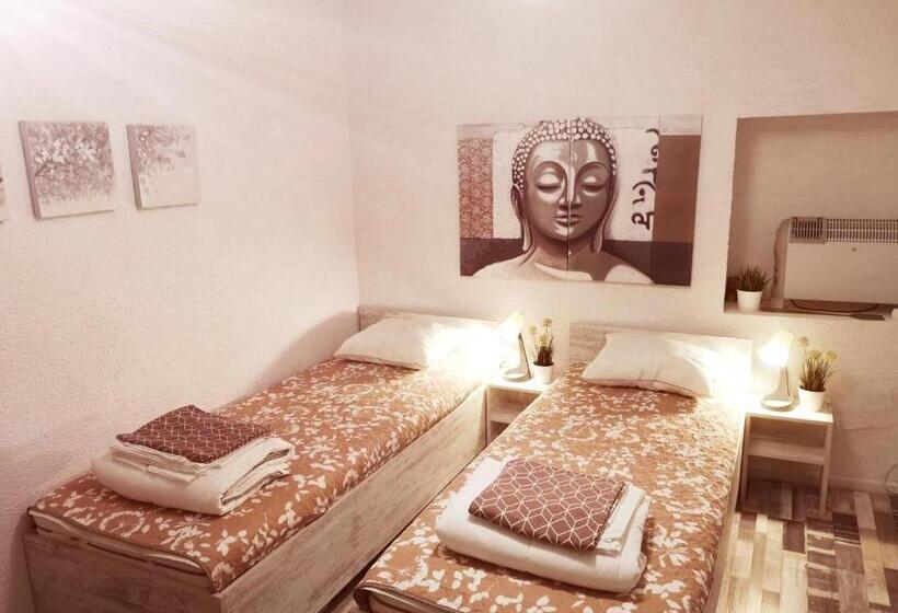 스탠다드 룸, Pijama House