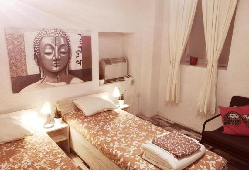 스탠다드 룸, Pijama House