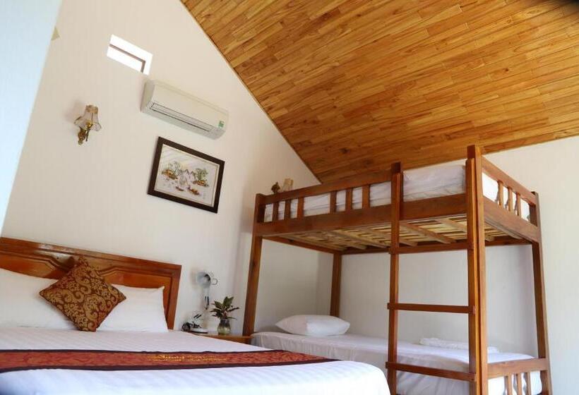 庭の見えるスタンダードトリプルルーム, Phong Nha Friendly Home 2