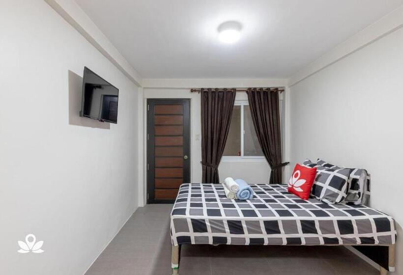 اتاق استاندارد سه نفره, Happy Grey Hotel Vigan