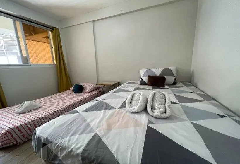 اتاق استاندارد سه نفره, Happy Grey Hotel Vigan
