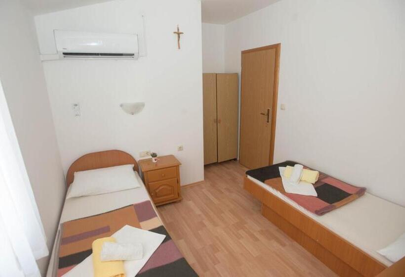 اتاق استاندارد, Rooms Ivana