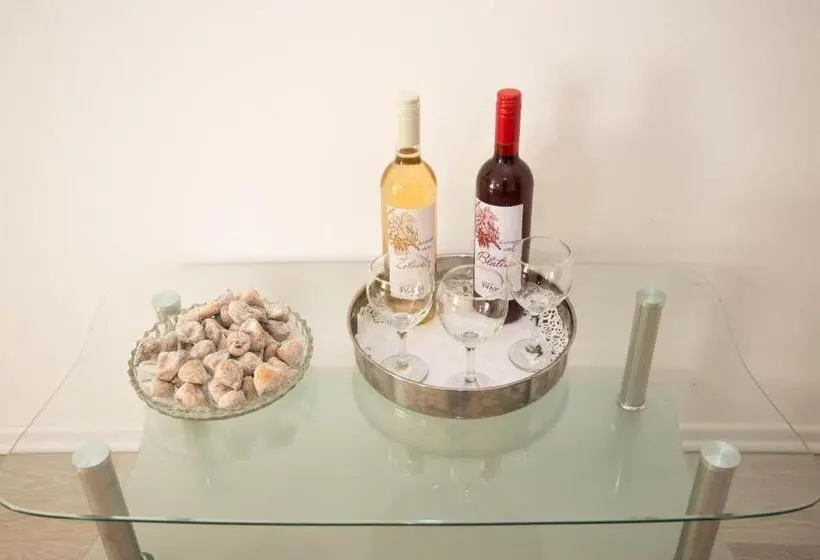 اتاق استاندارد سه تخته با بالکن, Rooms Ivana