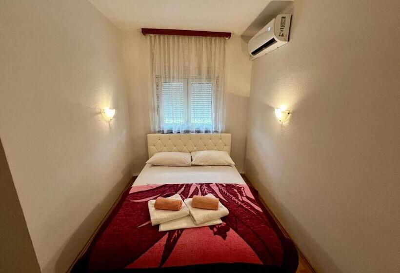 اتاق راحتی سه تخته, Rooms Ivana