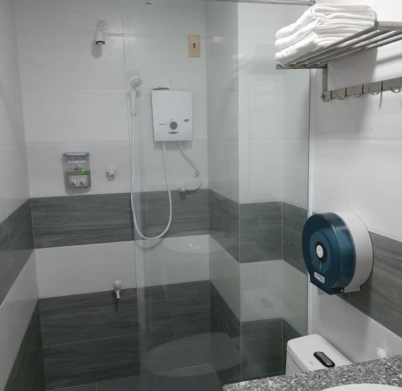 Deluxe Kolmen Hengen Huone Merinäkymä, Anh Vy
