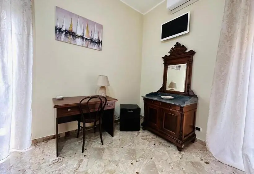 バルコニー付きデラックスルーム, B&b   Piazza Grande