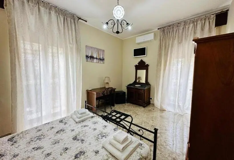 バルコニー付きデラックスルーム, B&b   Piazza Grande