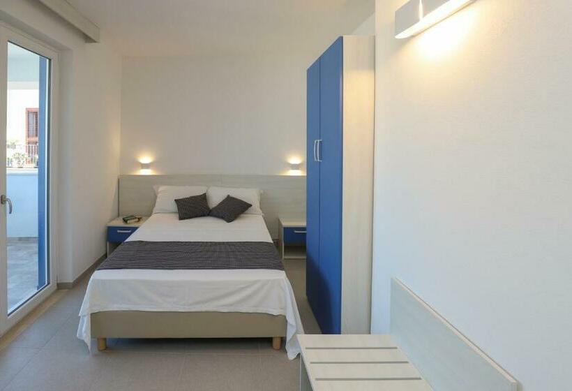 标准间, The Square Castelsardo