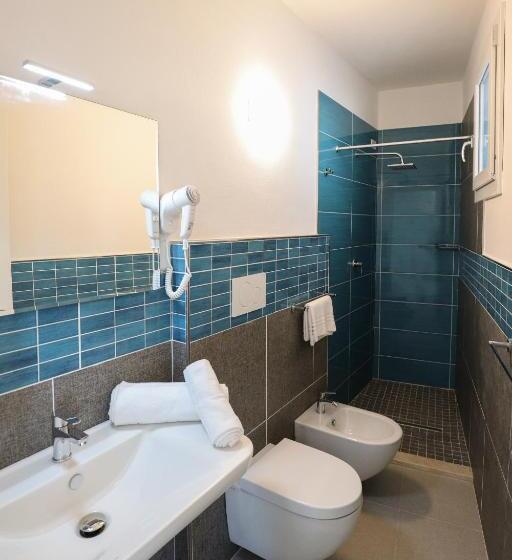 标准间, The Square Castelsardo