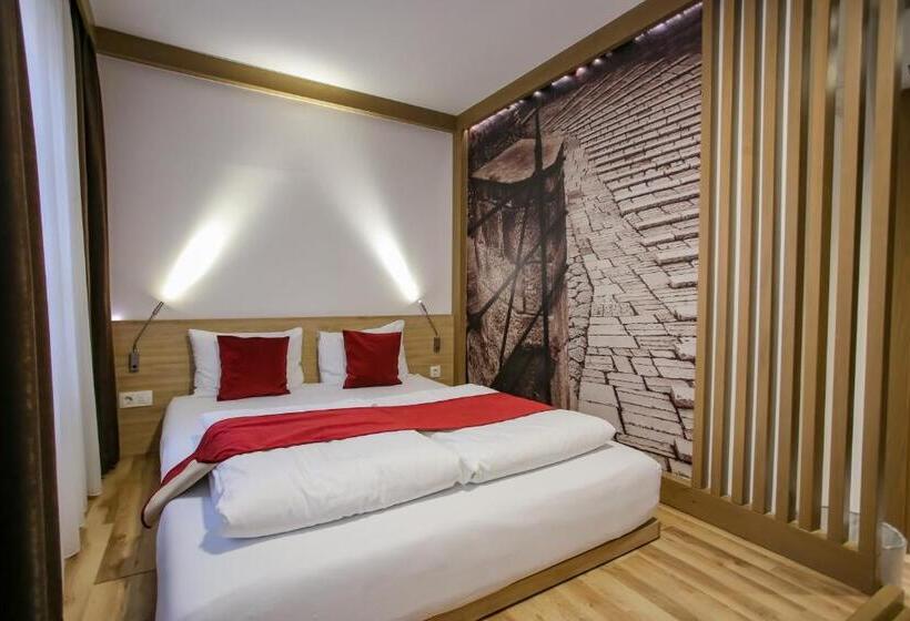 اتاق لوکس, Emen