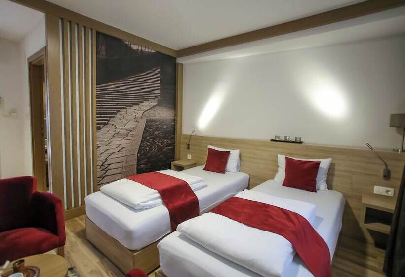 اتاق لوکس, Emen