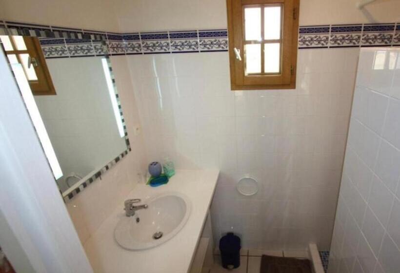 Номер Стандарт, Mas Cairou