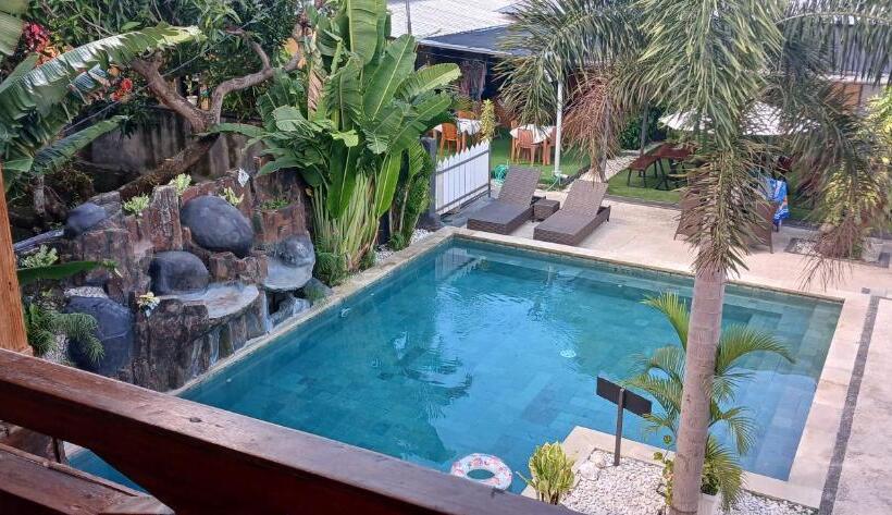 חדר סטנדרט עם מרפסת, Dewi Sri Guesthouse