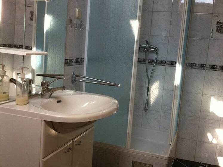 コンフォートルーム, Guesthouse Magdalena