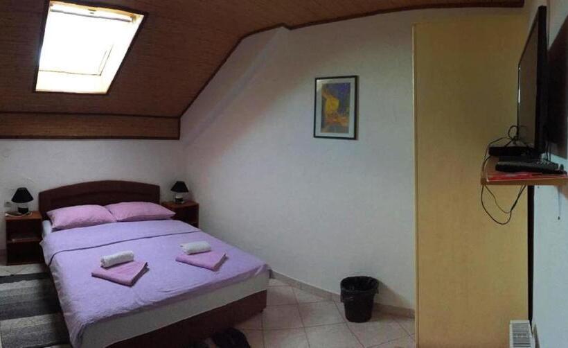 コンフォートルーム, Guesthouse Magdalena