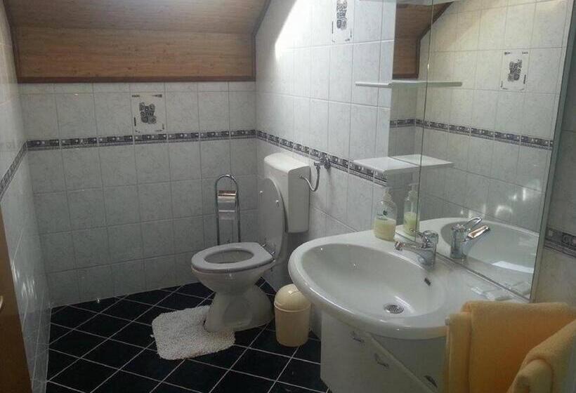 コンフォートルーム, Guesthouse Magdalena