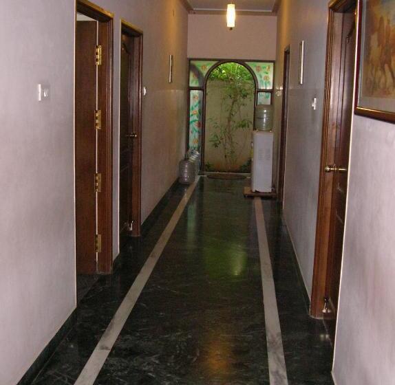 Quarto Clássico, Lloyds Serviced Apartments,krishna Street,t Nagar