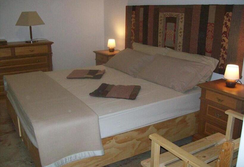 标准间, Cartoline Dall Etna B&b