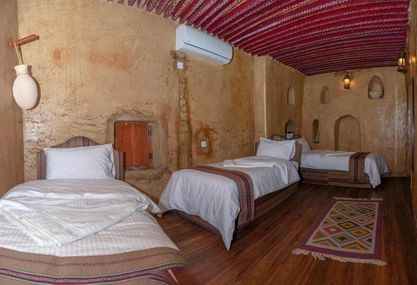 اتاق استاندارد سه نفره, Ihyaa Inn