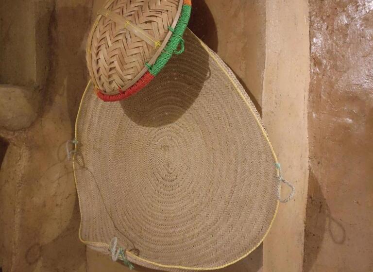 اتاق استاندارد با سرویس بهداشتی مشترک, Ihyaa Inn