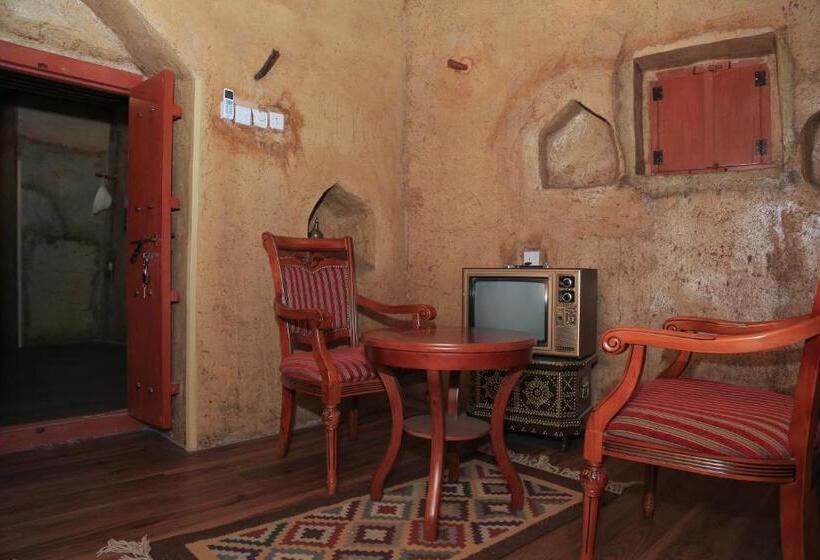 اتاق استاندارد سه نفره, Ihyaa Inn