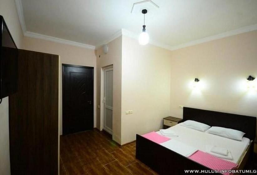 اتاق لوکس, Nine Brothers