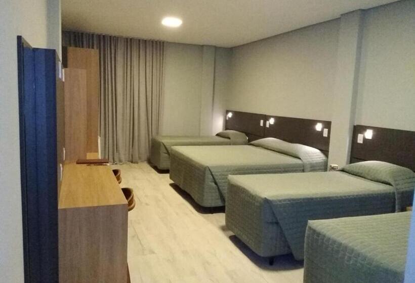 Quarto Quádruplo Deluxe, Sky Palace