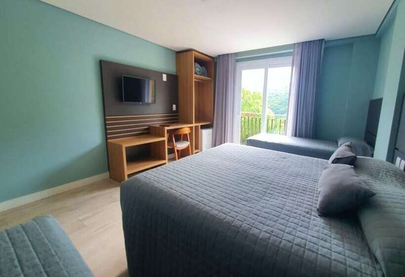 Quarto Quádruplo Deluxe, Sky Palace
