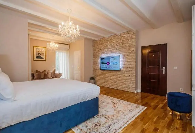 キングサイズベッドのスタンダードルーム, San Mihael Luxury Rooms 1