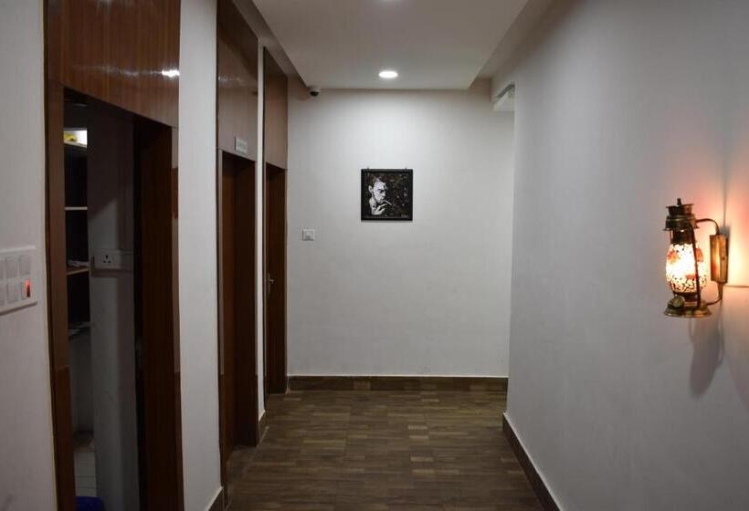 غرفة قياسية, Sapphire