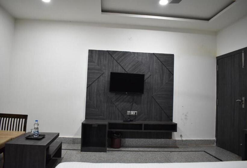 غرفة ديلوكس, Sapphire